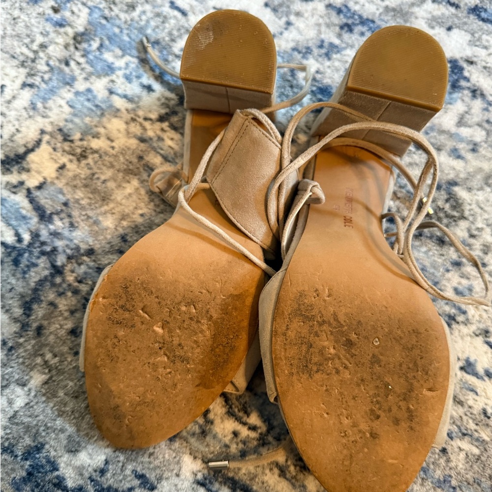 Suede grey heels - Picture 5 of 5